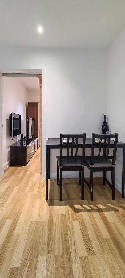 Entire Town Centre 2 Bedroom Apartment Very Close To Beach ボーンマス エクステリア 写真