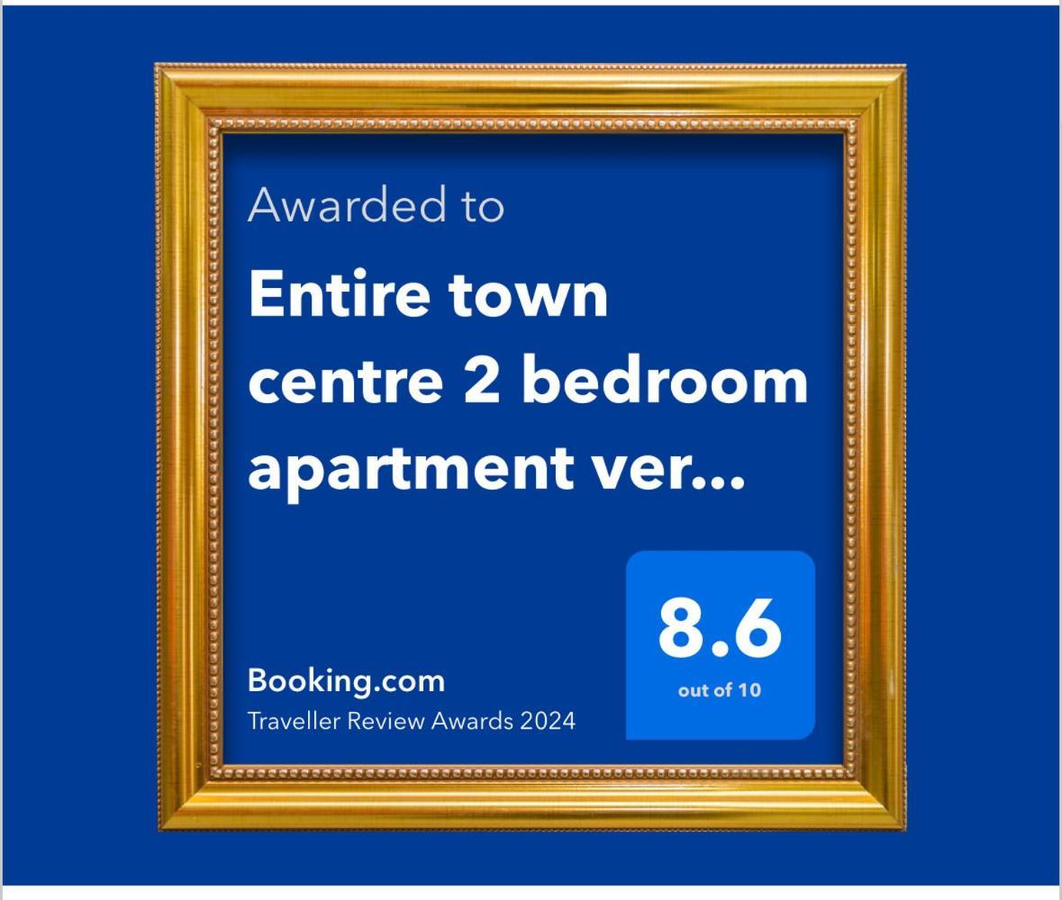 Entire Town Centre 2 Bedroom Apartment Very Close To Beach ボーンマス エクステリア 写真